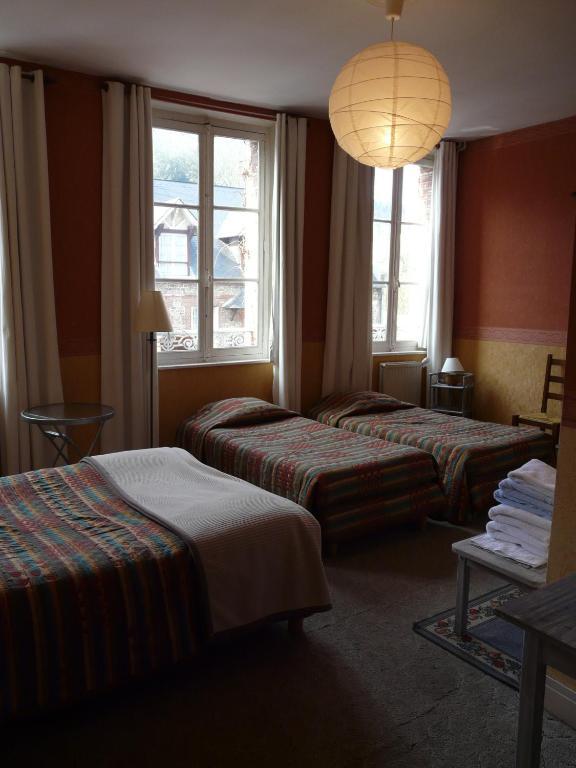 Hotel Henri IV Saint-Valery-en-Caux Habitación foto